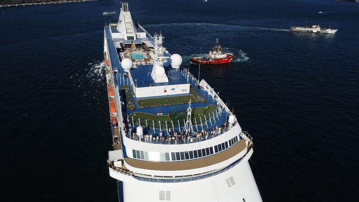 İstanbul'a dev konuk... 672 yolculu kruvaziyer gemisi Sarayburnu'nda G3