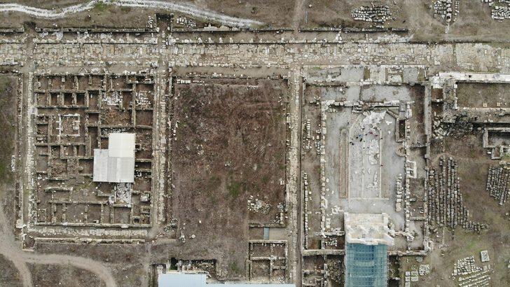 Laodikya Antik Kenti tarihe ışık tutuyor G2