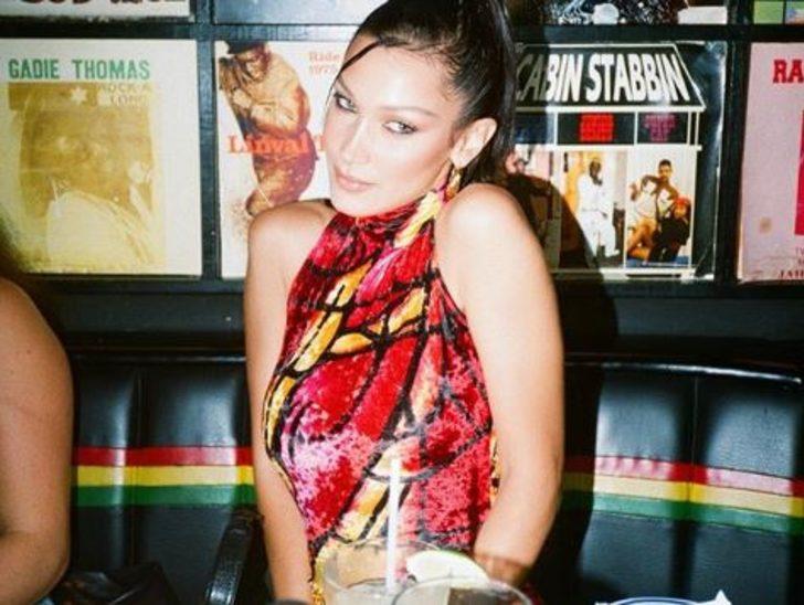 Bella Hadid 23'üncü yaş gününde! Sütyensiz tercih G2