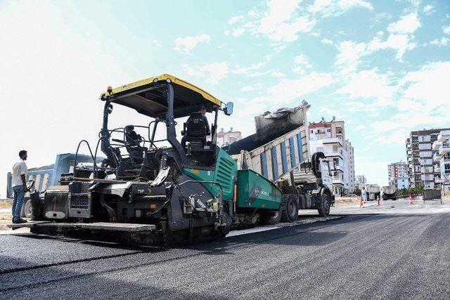 Toroslar’da 218. Cadde tozdan kurtarıldı