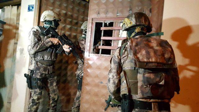 Akustik gitardan uyuşturucu çıktı