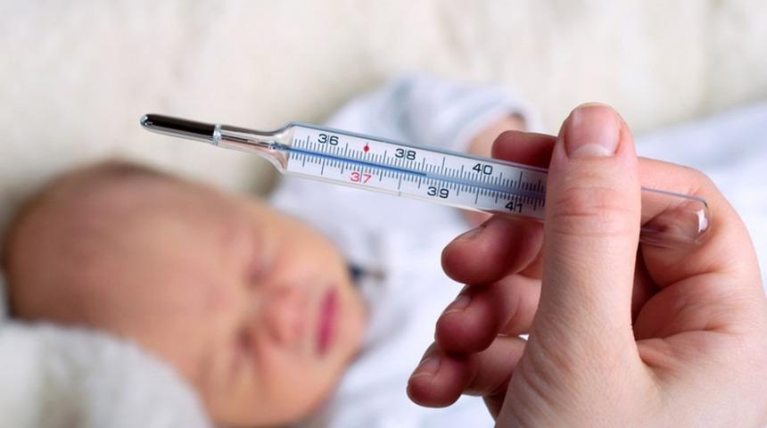 Ateşlenen &ccedil;ocuğunuz i&ccedil;in panik yapmayın