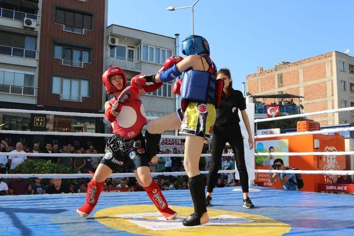 Akhisar’da ilk kez açık havada Muaythai gösterisi yapıldı G1