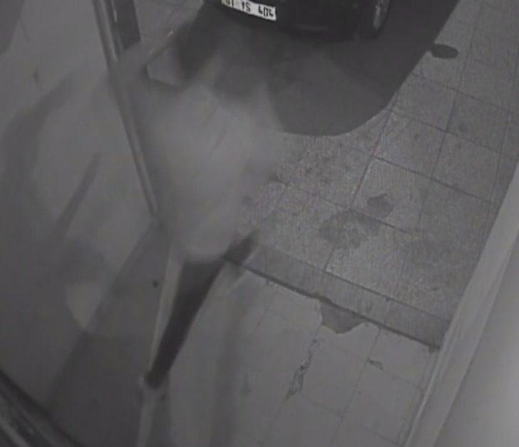 Eskort sitesinden bulduğu kadınlara dehşeti yaşattı G3