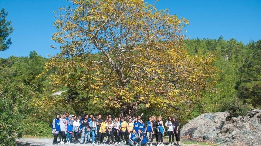 S&ouml;ke&rsquo;de gen&ccedil;ler doğa y&uuml;r&uuml;y&uuml;ş&uuml; yaptı