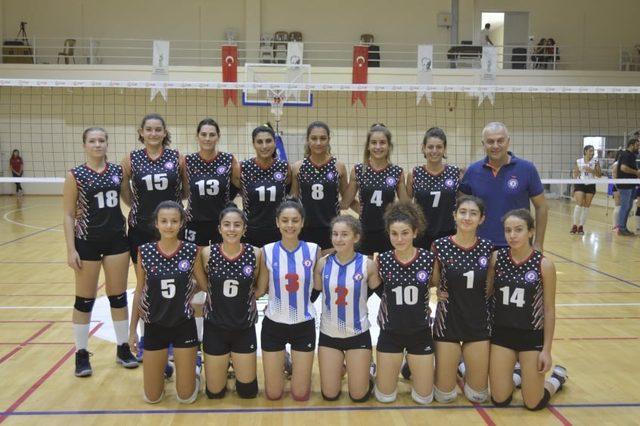 Söke Voleybol, ilk maçında Bergama’dan eli boş döndü