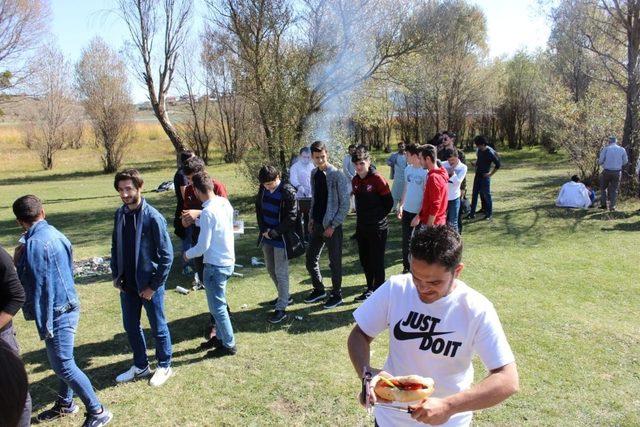 Sıla Öğrenci Yurdu, tanıtım gezilerine devam ediyor