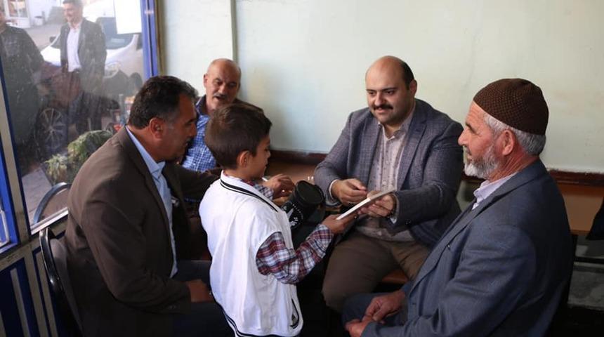 Başkan Orhan vatandaşları dinledi