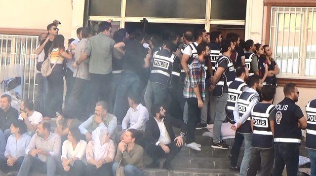 Vekillerin de olduğu HDP'lilerden polise sıcak su ve cam bardaklı saldırı