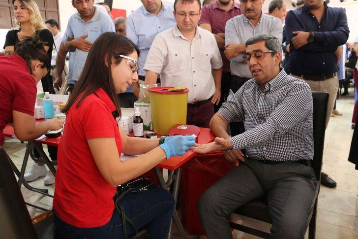 Hatay Büyükşehir ve HATSU’dan Mehmetçik için kan bağışı G5