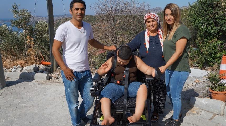 Yol sorunu &ccedil;&ouml;z&uuml;len Berat, artık &ccedil;ok mutlu