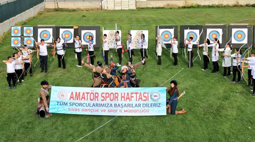 Ok&ccedil;ulardan anlamlı g&ouml;steri