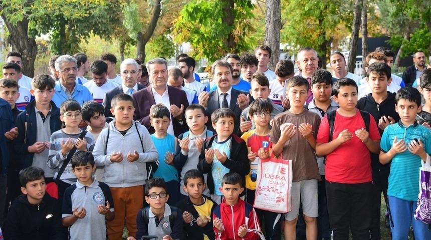 Sivas Demirspor yeni sezonu a&ccedil;tı