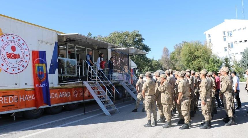 Jandarma personeline, deprem farkındalık eğitimi