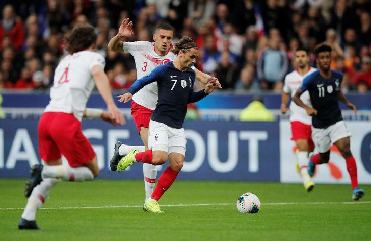 Merih Demiral'dan A Milli Takım formasına saygı G4