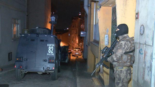 İstanbul'da 5 ilçede uyuşturucu operasyonu: 31 gözaltı 