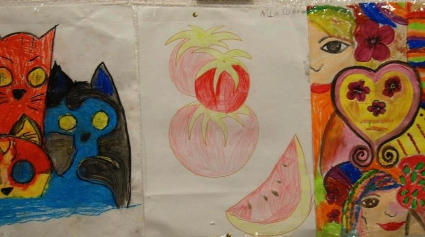 &Ouml;zel &ccedil;ocuklardan resim sergisi