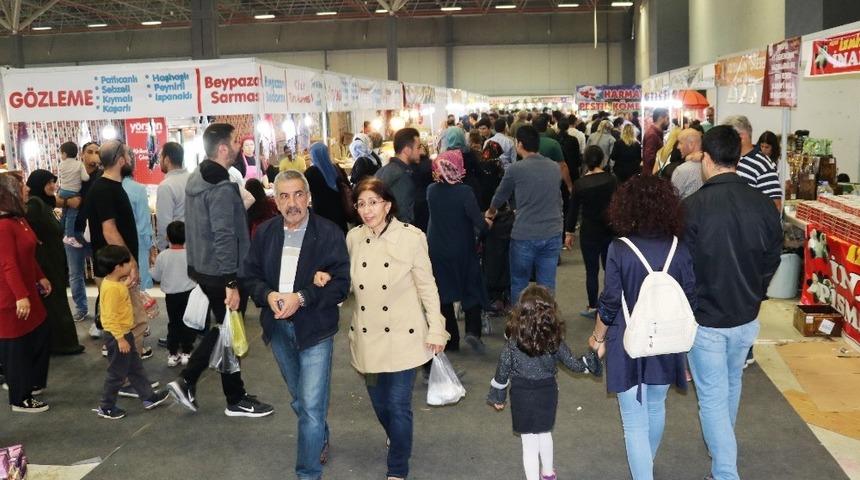 Van Y&ouml;resel &Uuml;r&uuml;nler ve Hediyelik Eşya Fuarı y&uuml;zleri g&uuml;ld&uuml;rd&uuml;