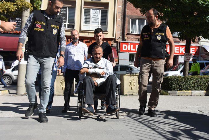 Eskişehir'de eşine satırla saldıran zanlının ifadesi ortaya çıktı G4
