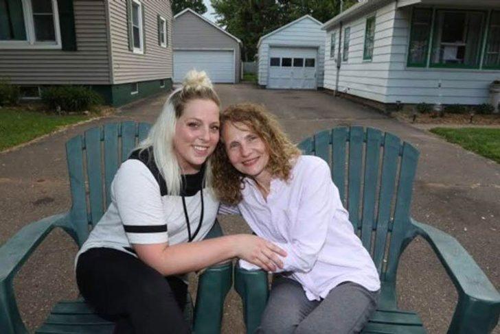 Yıllarca onu aradı, kapı komşusu çıktı! G3