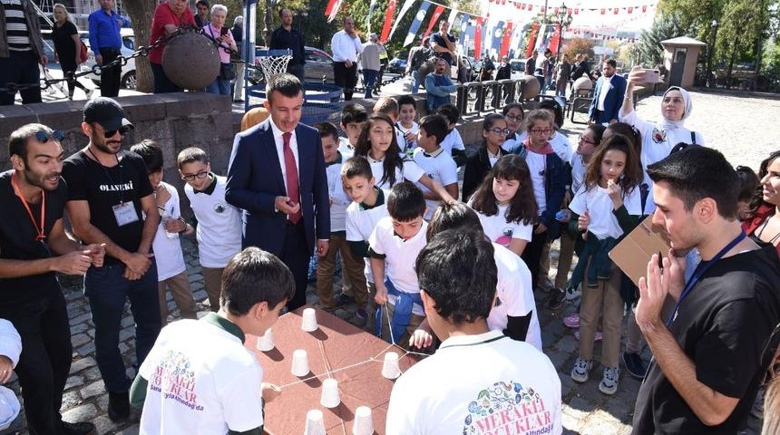 Bilim ve Sanat Altındağ&rsquo;da &ccedil;ocukların ayağına gidiyor