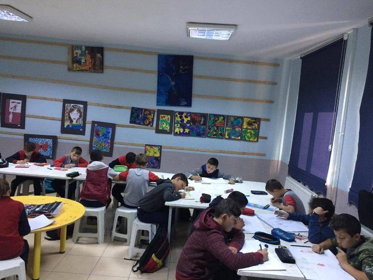 Ortaokulda müzik, resim, akıl ve zeka oyunları atölyeleri açıldı G4
