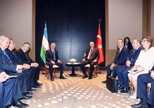 Erdoğan, Özbekistan Cumhurbaşkanı Mirziyoyev ile bir araya geldi