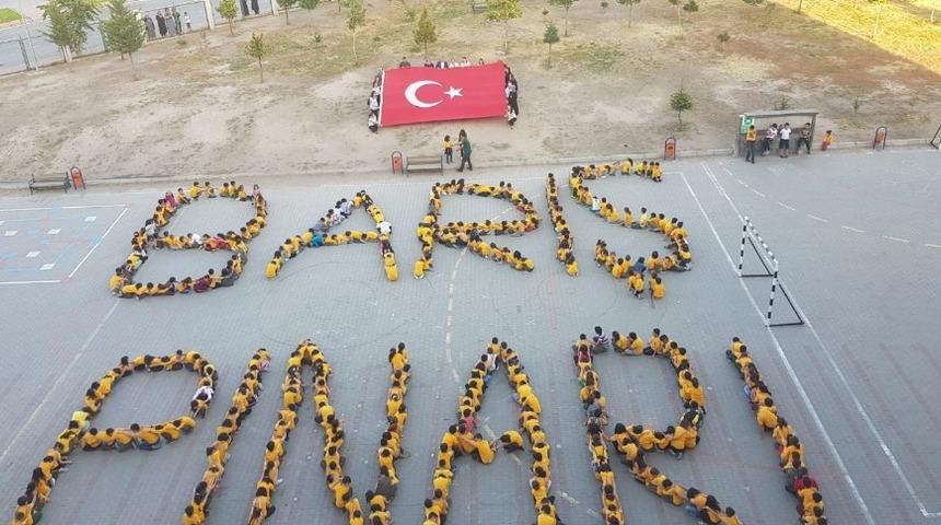 Öğretmenler ve öğrencilerden Mehmetçiğe destek büyüyor