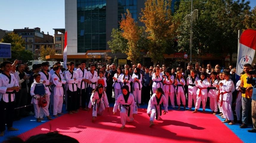 Van’da spor branşlarının tanıtımı