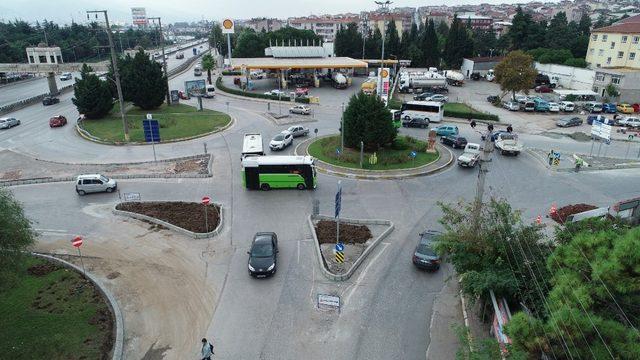 Çenesuyu Kavşağı’nda trafik güvenliği arttırıldı