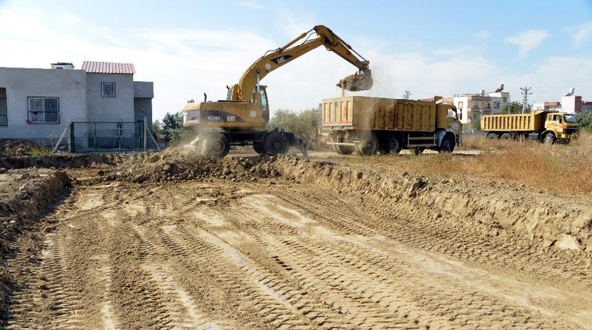 Akdeniz&rsquo;de yeni sokak a&ccedil;ma &ccedil;alışmaları s&uuml;r&uuml;yor