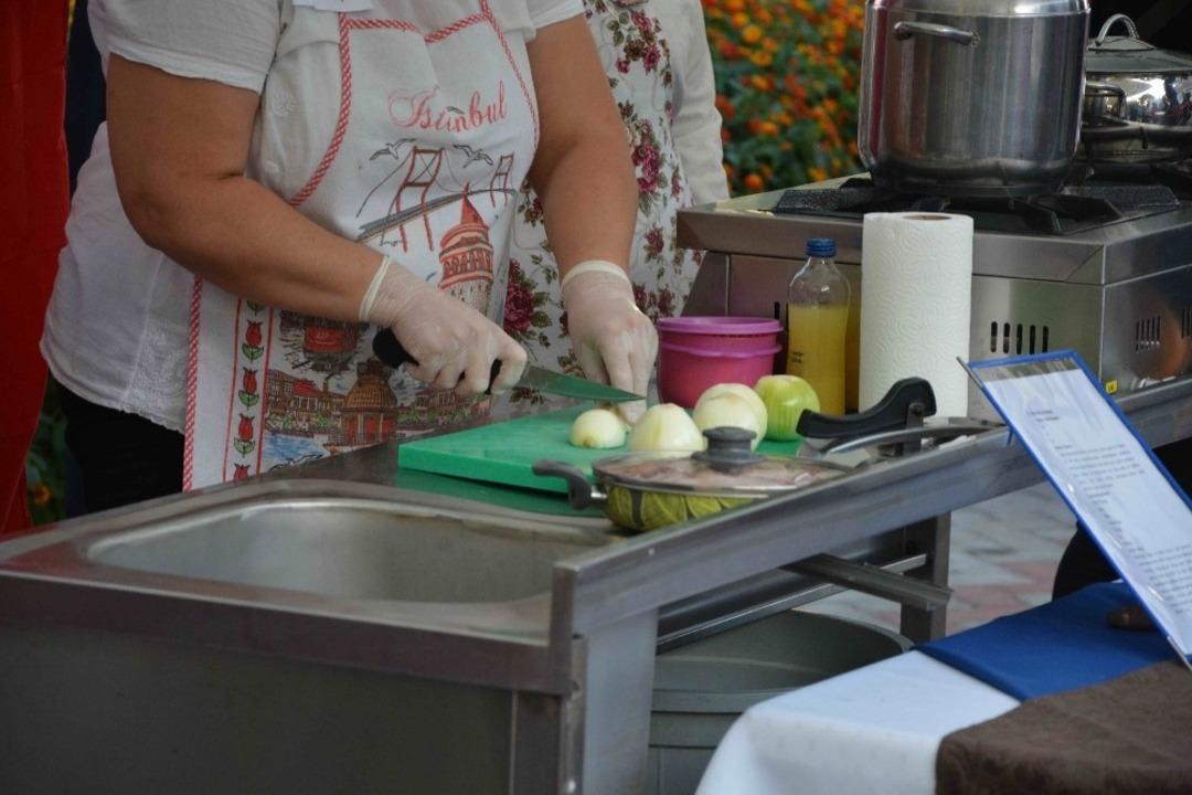 Ortaca&rsquo;da y&ouml;resel yemekler yarıştı