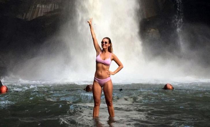 Mucize Doktor'un Kıvılcım'ı Özge Özder cesur pozlarıyla yürek hoplatıyor G3