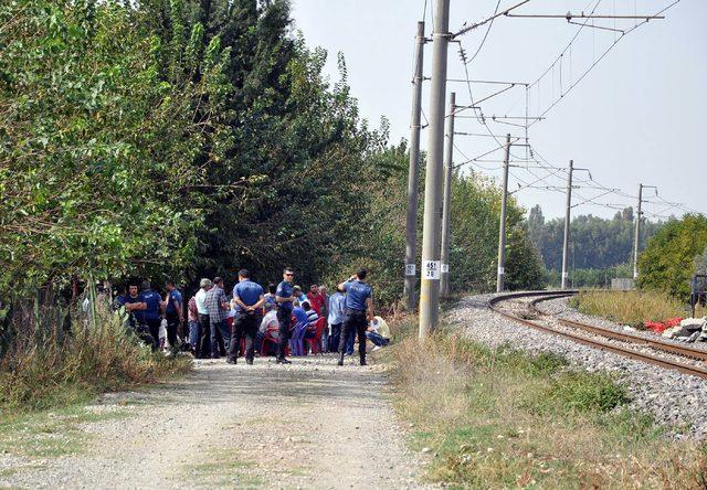 Tren çarpan 2 yaşındaki Barış, yaşamını yitirdi