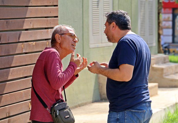 Yaşlı adama tuvalette kabusu yaşattı! Telefonunu gasp ederek kaçtı G3