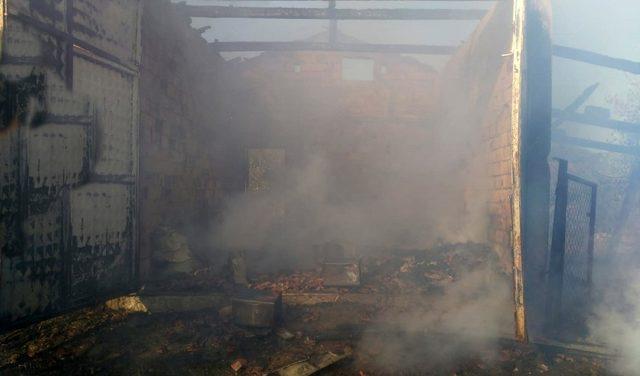 Malkara’da baraka yangını