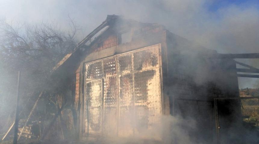 Malkara’da baraka yangını