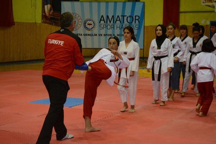 Isparta’daki Amatör Spor Haftası ödül töreni ile tamamlandı G3