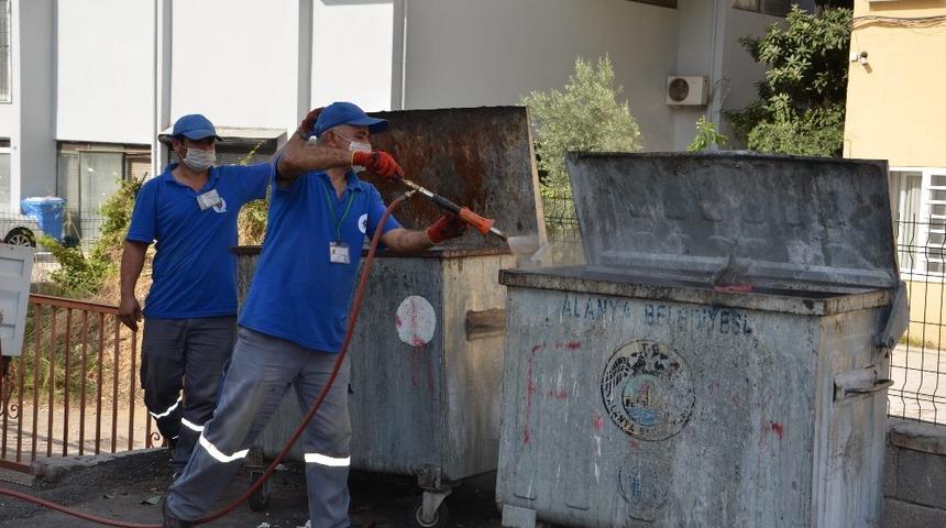 Sinekle etkin m&uuml;cadele s&uuml;r&uuml;yor