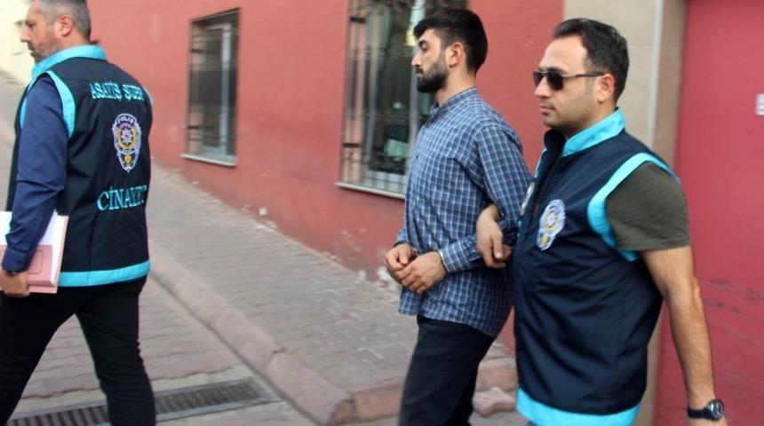 Cinayet ş&uuml;phelisi adliyeye &ccedil;ıkarıldı