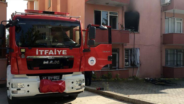 Kocaeli'de bir evde patlama! Baba ve kızı öldü G3