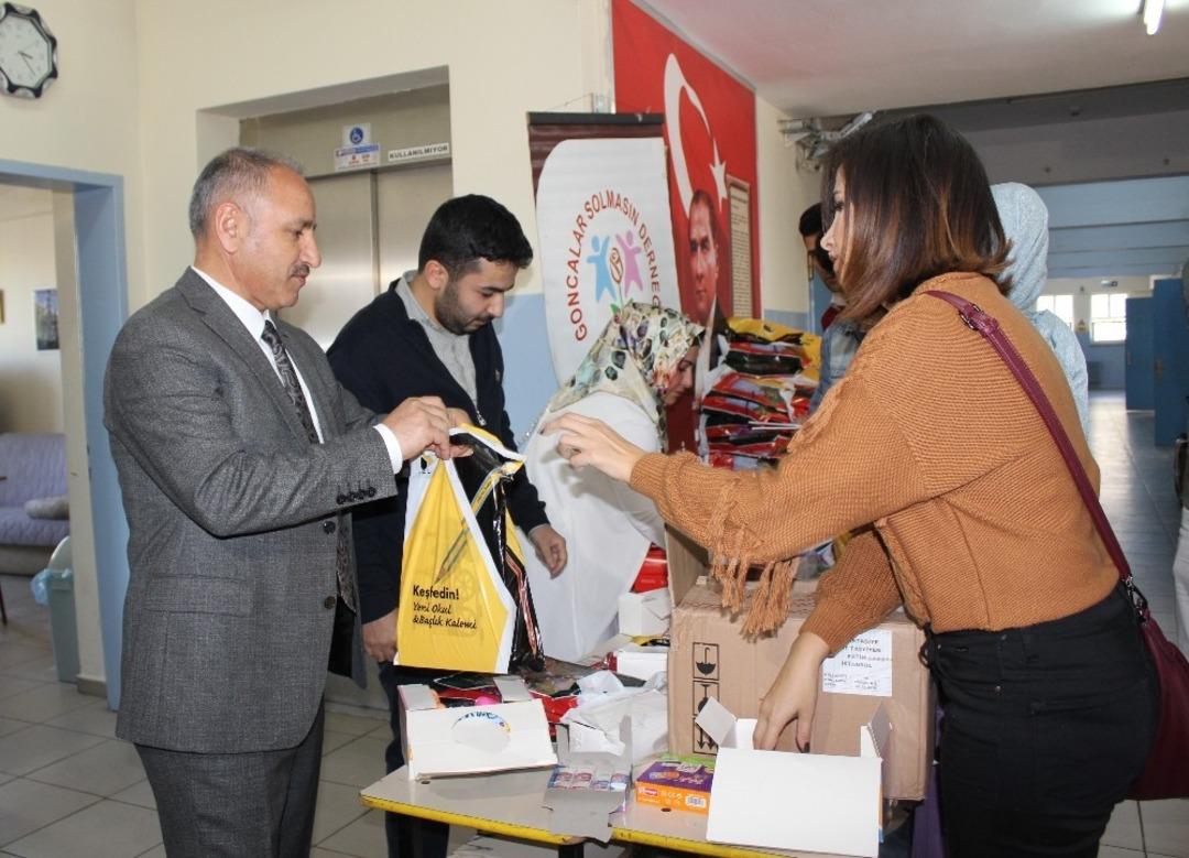 &Ouml;ğrencilere kışlık kıyafet ve kırtasiye yardımı