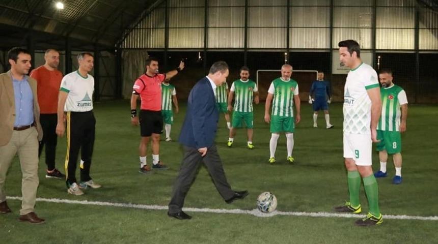 Adıyaman Belediyesi, &lsquo;Birimler arası halı saha turnuvası&rsquo; başladı