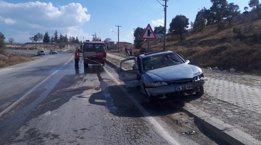 Hatalı sollama faciaya neden oldu: 5 yaralı