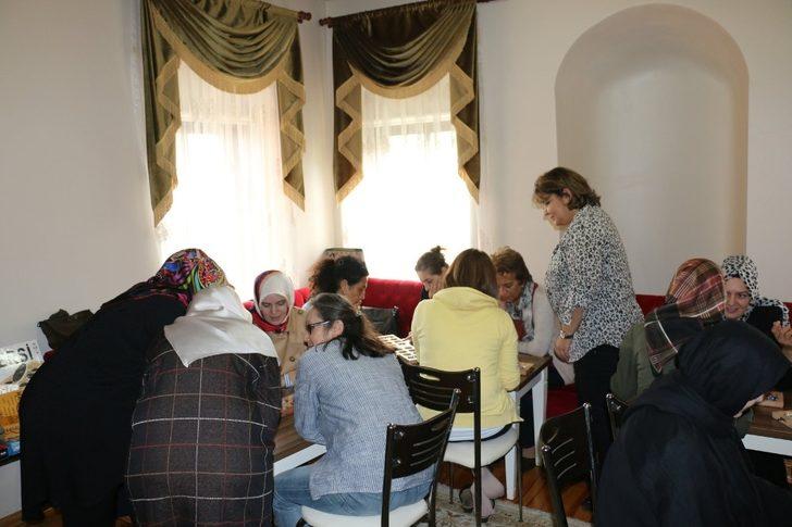 Eyüpsultanlı kadınlara Zeka Oyunları Atölyesi G4