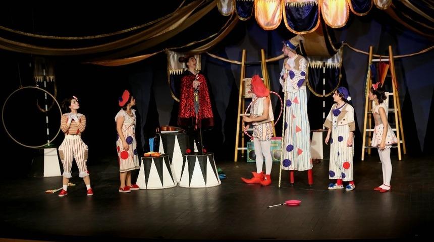 Odunpazarı Belediye Tiyatrosu &Ccedil;ocuk Oyunları sezon a&ccedil;ılışını yaptı