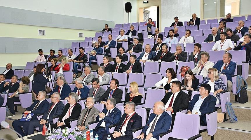 Şanlıurfa&rsquo;da prefabrikasyon sempozyumu ger&ccedil;ekleşti