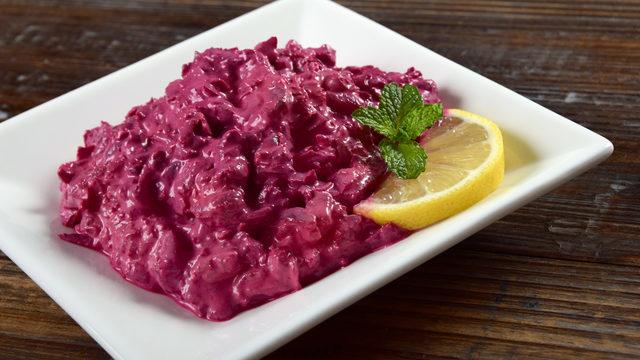 Pancar turşulu yoğurtlu salata tarifi