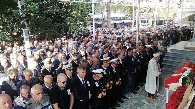 İspanya’da gemide ölen eski astsubay için tören düzenlendi