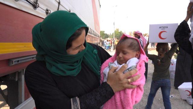 Kızılay'dan, Telabyad'da 1500 Suriyeli aileye yardım